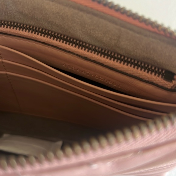 Gucci Mini GG Marmont Matelassé Chain Bag - Picture 3 of 9